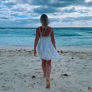 Meet your Posher, Danya